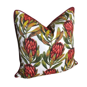 Libelle Amora - Pink Protea White Background - 65x65cm